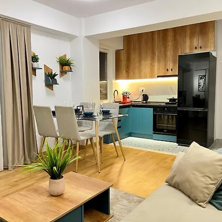 Corner Penthouse Apartment In The Center Of Szkopje Kültér fotó