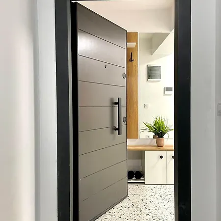 Corner Penthouse Apartment In The Center Of Szkopje Kültér fotó