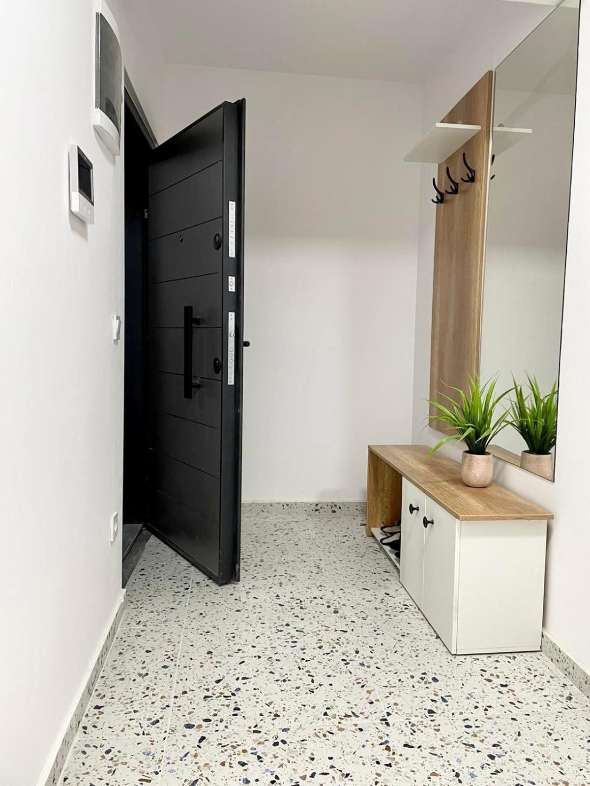 Corner Penthouse In The Center Of Apartman