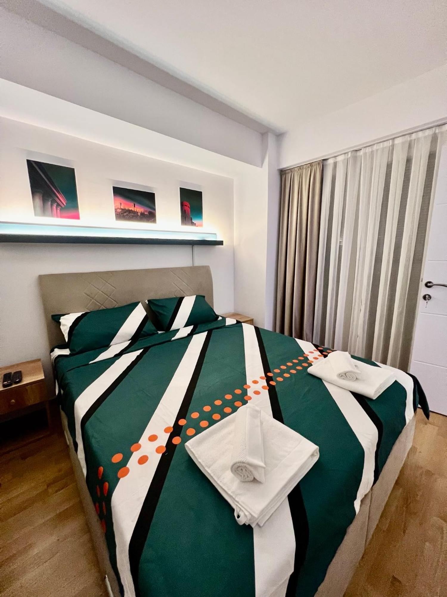 Corner Penthouse In The Center Of Apartman