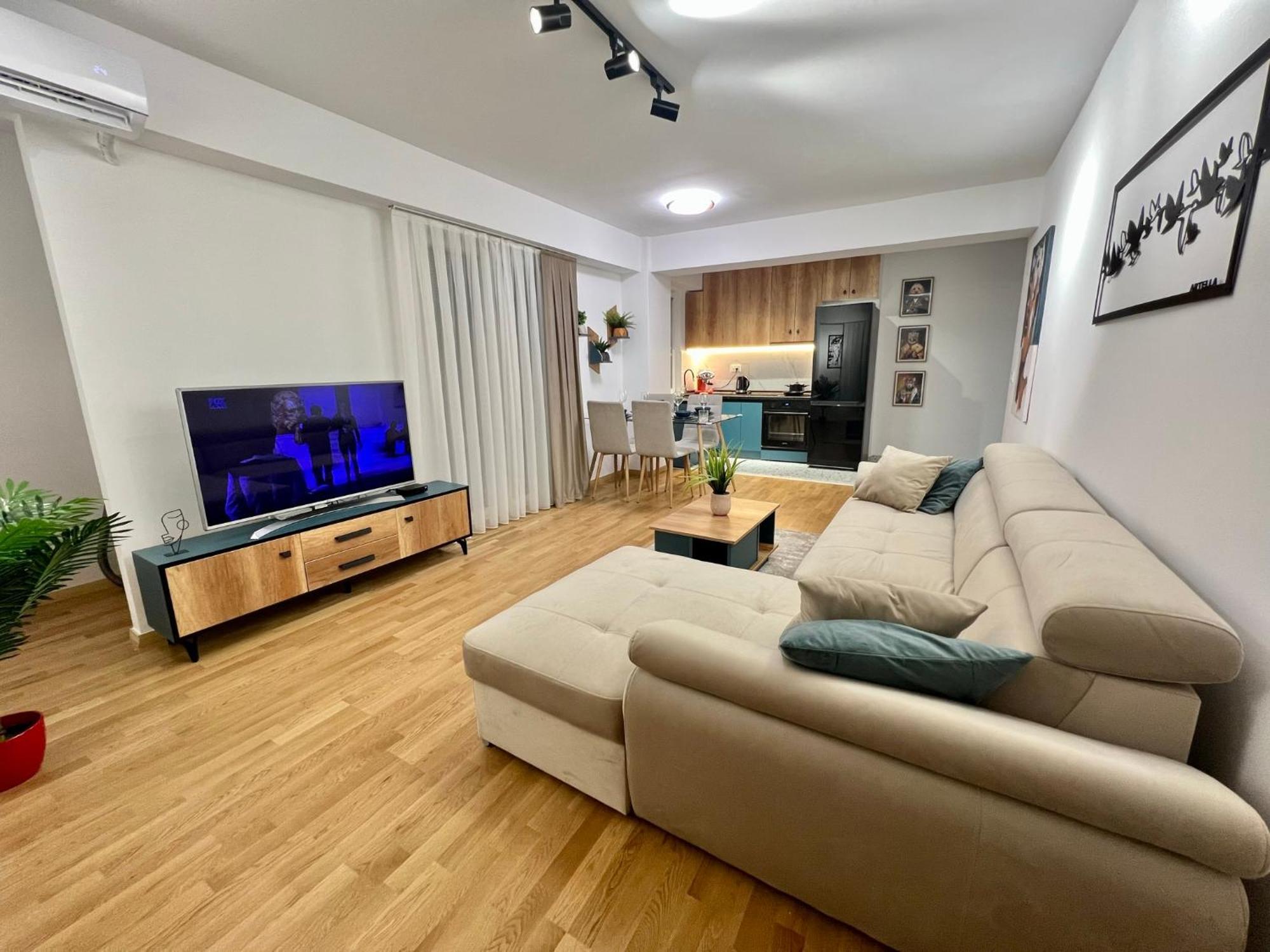 Corner Penthouse In The Center Of Apartman *